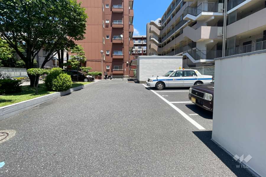 敷地内駐車場（屋外平面式）