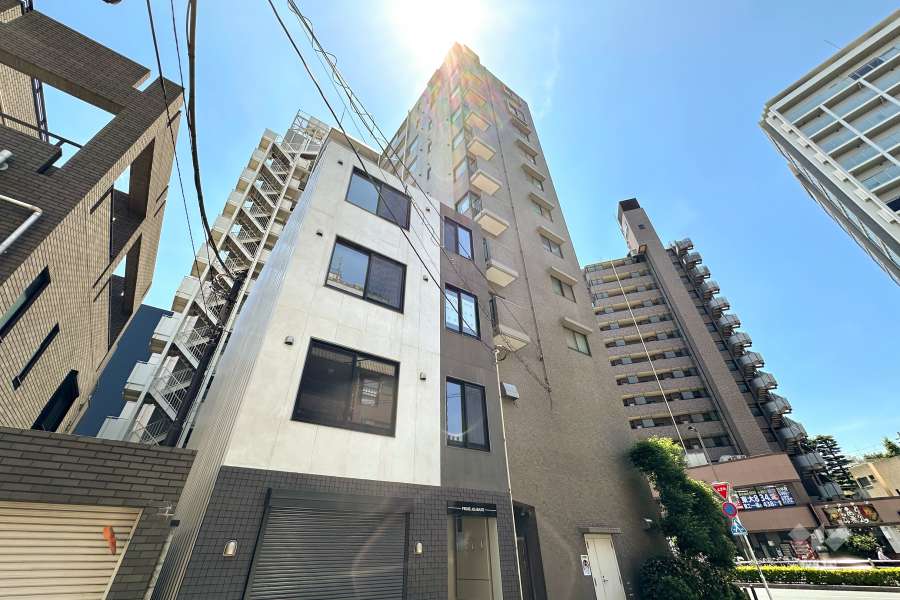 コープ野村赤羽スイートの外観（北東側から）