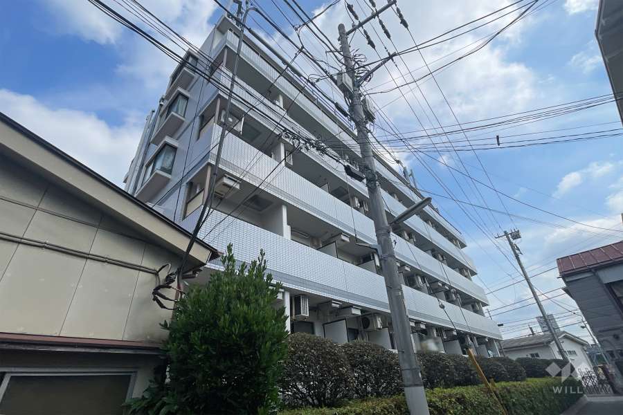 ホーユウコンフォルト飛鳥山東の外観（南側から）