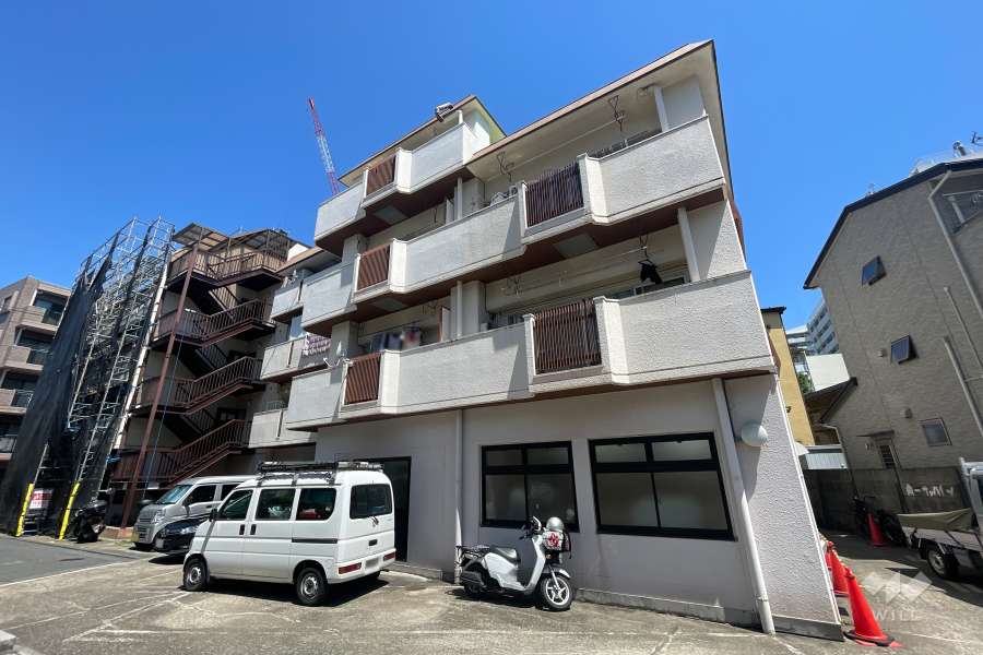 角一サンハイツ神谷の外観（南側から）