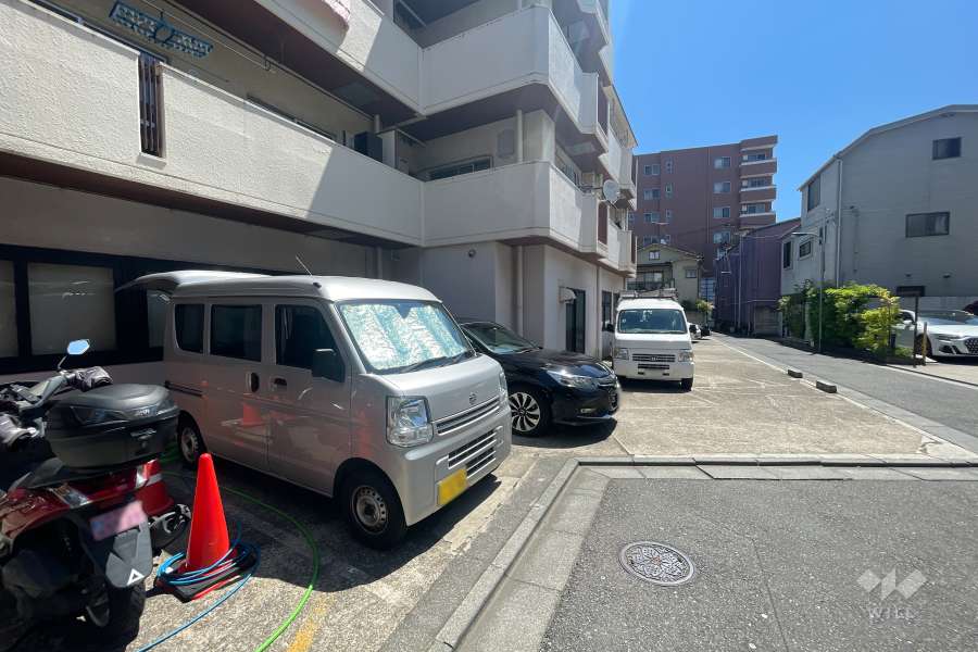 敷地内駐車場（屋外平面式）