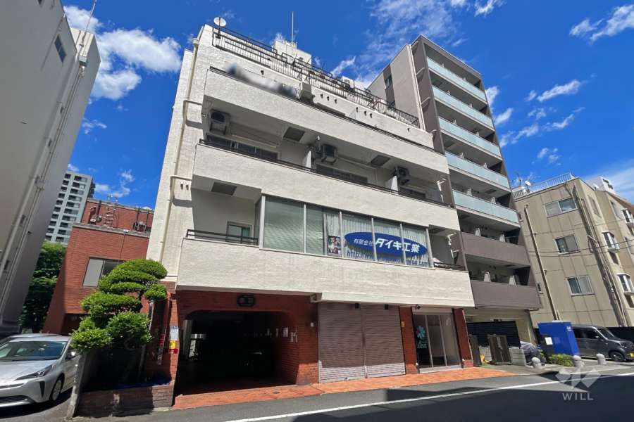 ワコー赤羽マンションの外観（南西側から）