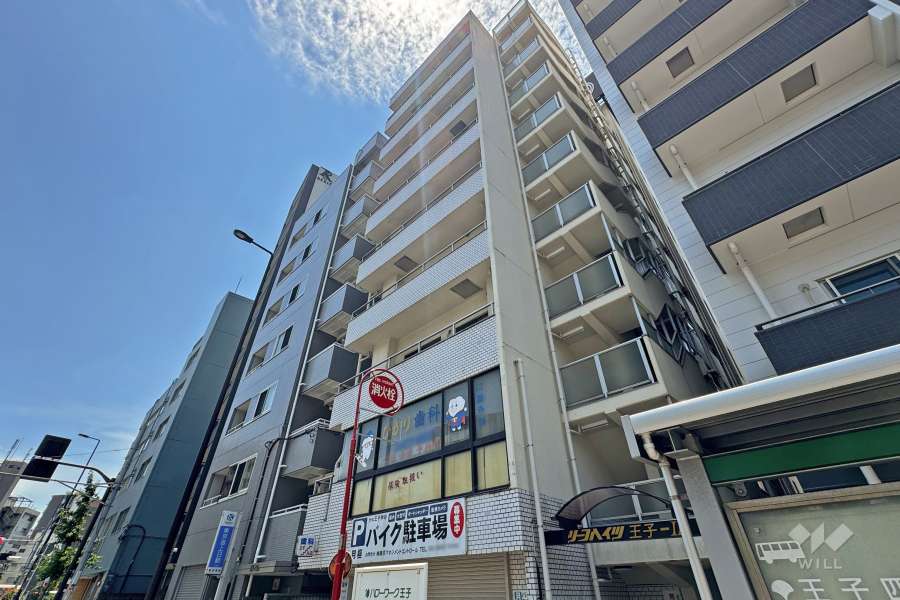 リーフハイツ王子2の外観（北東側から）