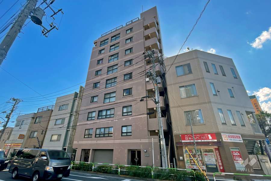 ロイヤルステージ赤羽の外観（北東側から）