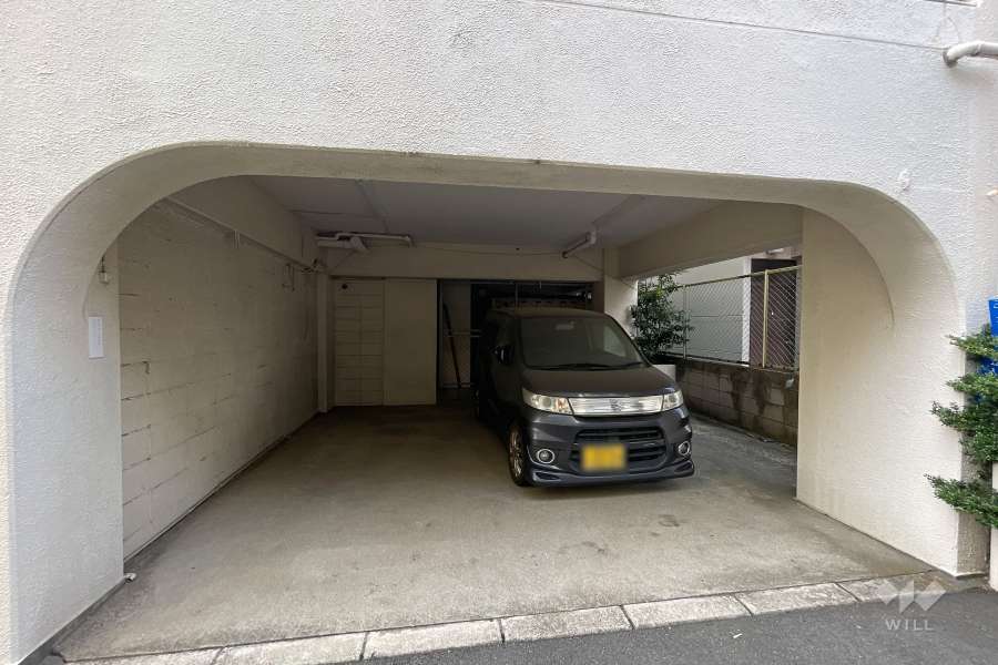 敷地内駐車場（屋内平面式）