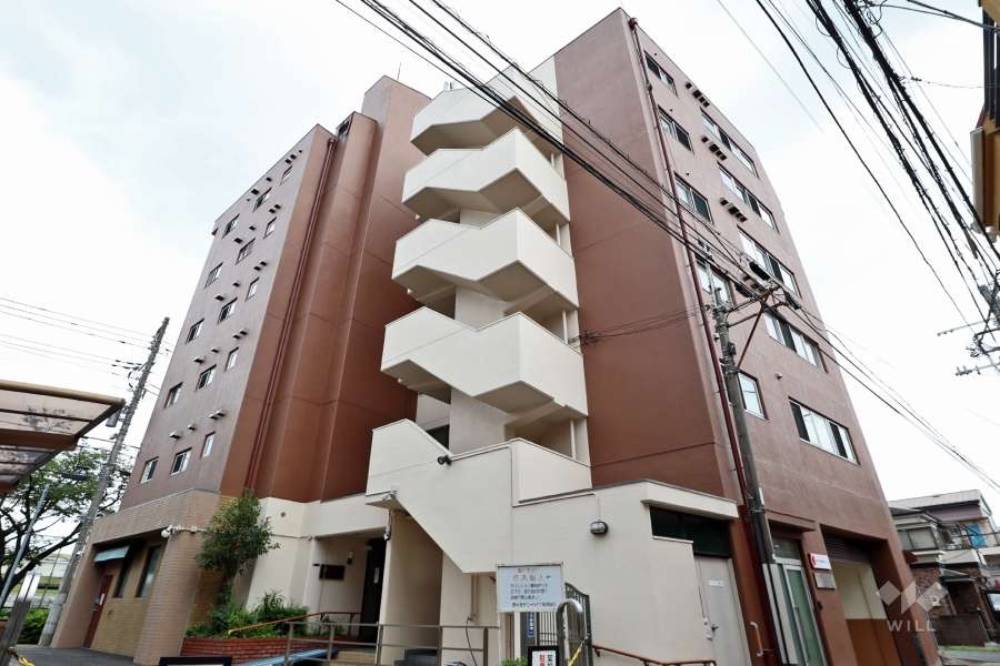 西が丘サニーハイツの外観（北西側から）