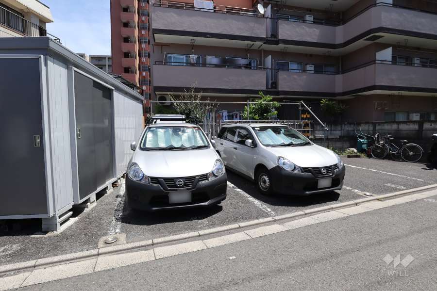 敷地内駐車場（屋外平面式）