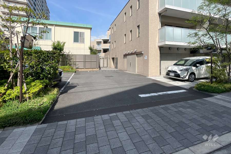 敷地内駐車場（屋外平面式）