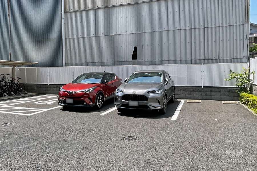 敷地内駐車場（屋外平面式）