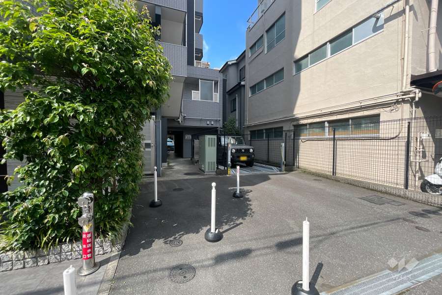 敷地内駐車場（屋外機械式）