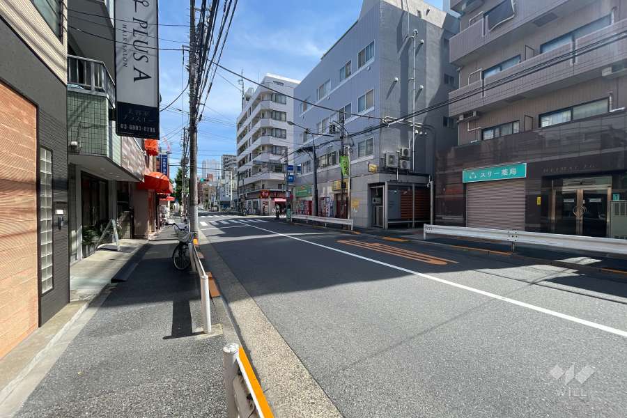 敷地南西側の前面道路　