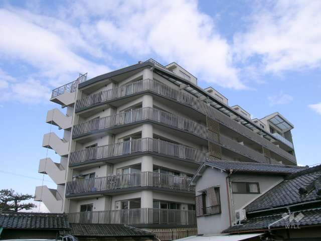 外観（南西側から）