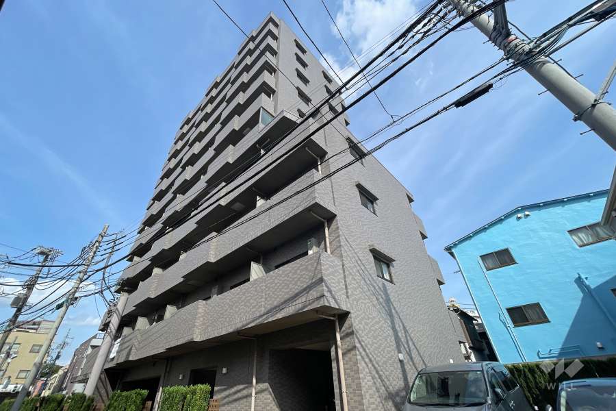 ルーブル王子本町の外観（南西側から）