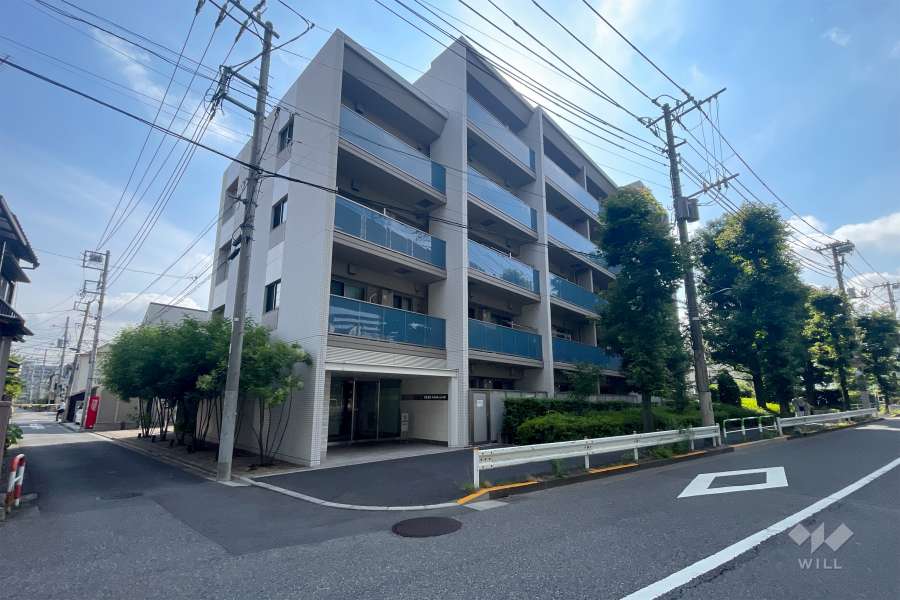 クリオラベルヴィ王子の外観（南西側から）