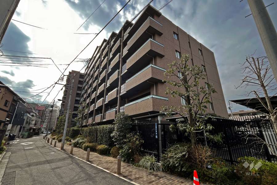 プラウド駒込トレサージュの外観（北東側から）