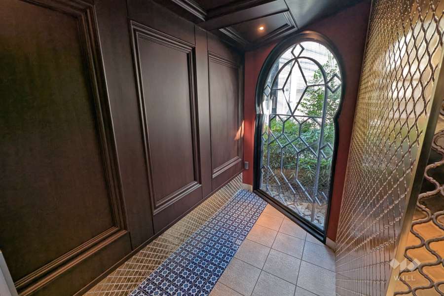 エントランスホール