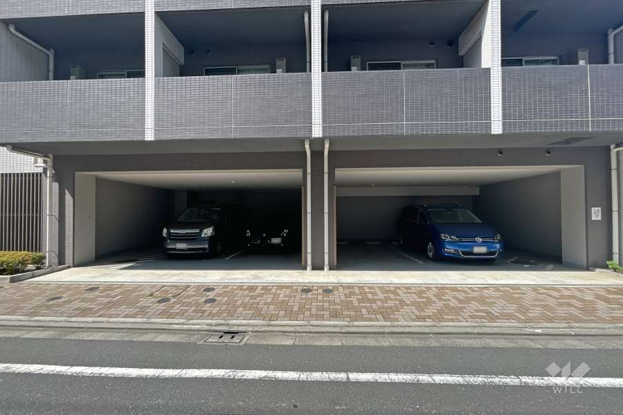 敷地内駐車場（屋内平面式）