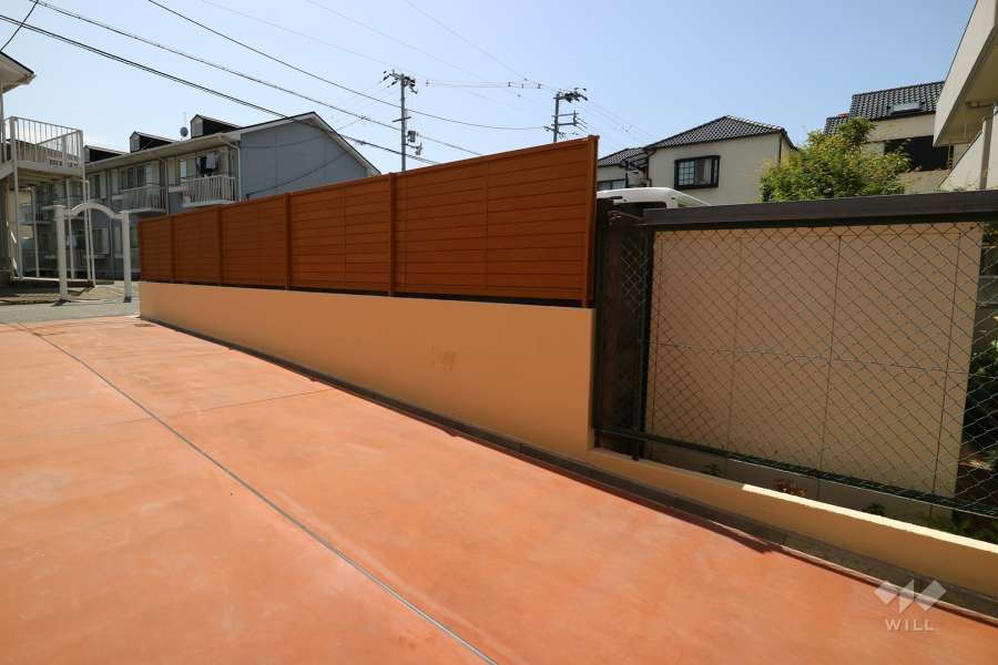 敷地内来客用駐車場
