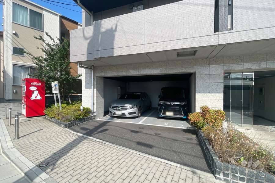 敷地内駐車場（屋内平面式）　