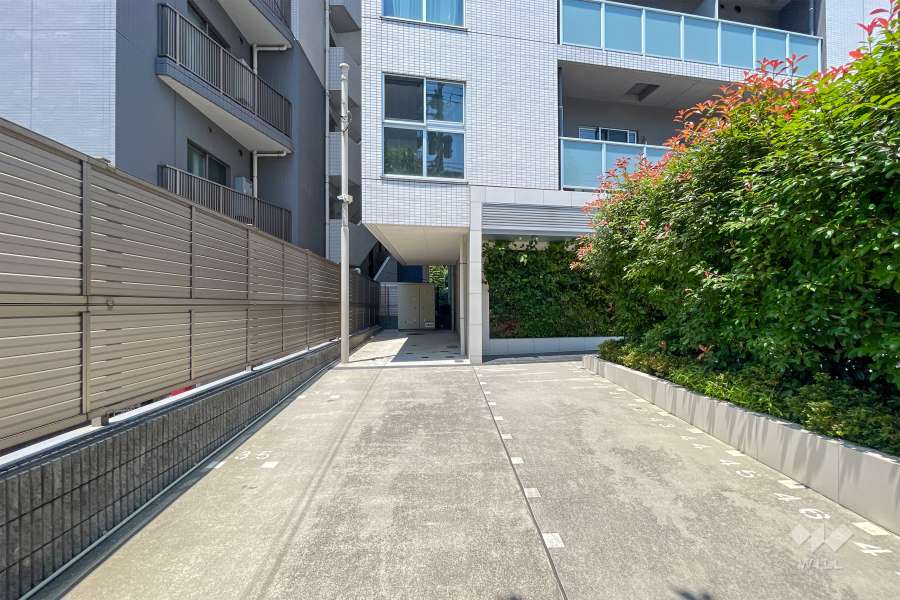 敷地内駐車場（屋外平面式）
