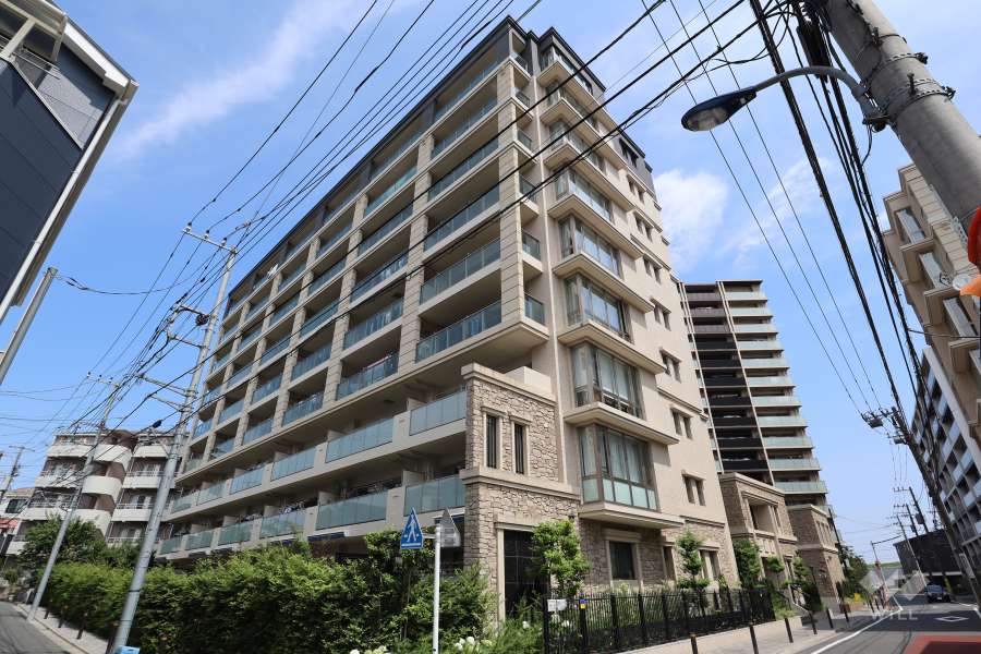 ヴェレーナ赤羽志茂プレミアテラスの外観（東南側から）