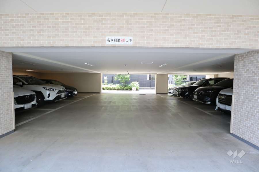 敷地内駐車場（屋内平面式）