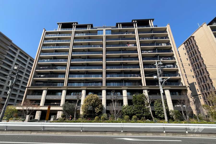 ヴェレーナグラン赤羽北フロントの外観(南側から)