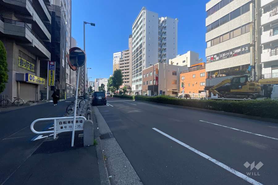 敷地東側の前面道路　