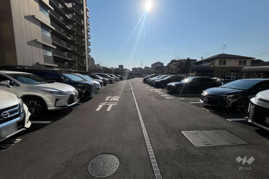 敷地内駐車場（屋外平面式）