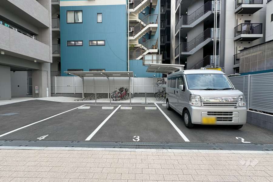 敷地内駐車場（屋外平面式）