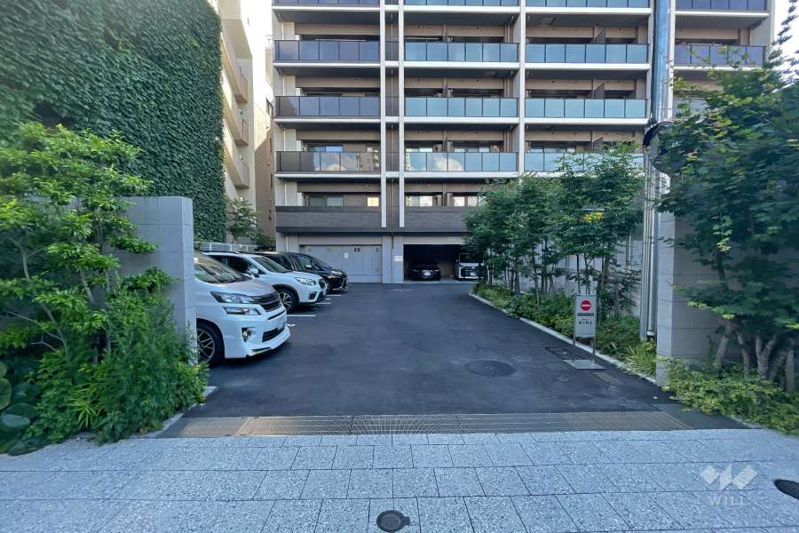 敷地内駐車場（屋外平面式・屋内平面式）