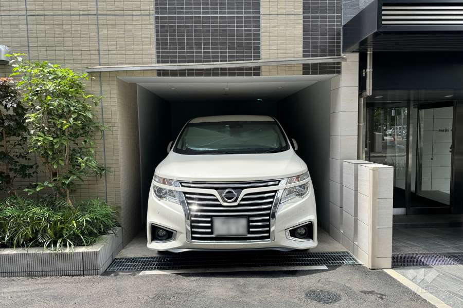 敷地内駐車場（屋内平面式）