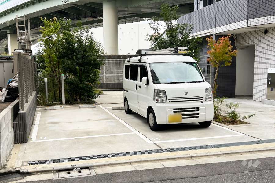 敷地内駐車場（屋外平面式）
