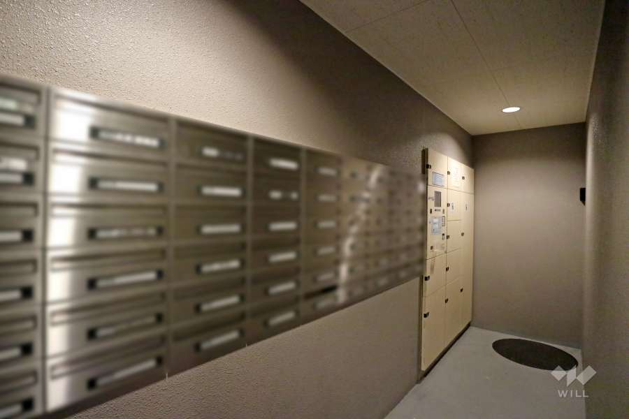 共用ポストと宅配ボックス