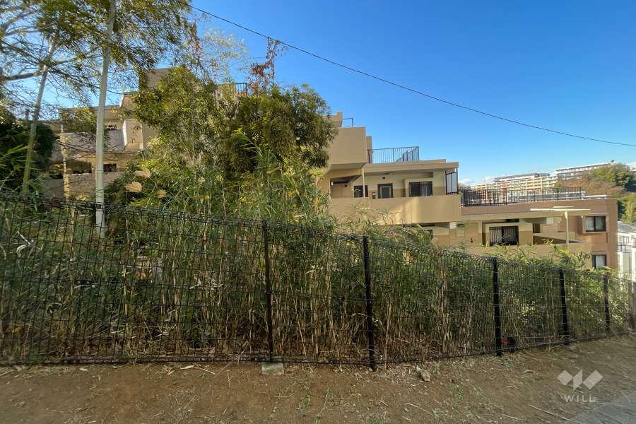 クイーンヒルズ日吉の外観（南東側から）