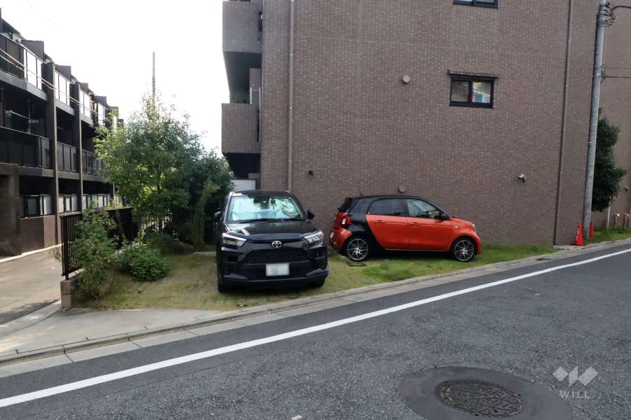 敷地内駐車場（屋外平面式）