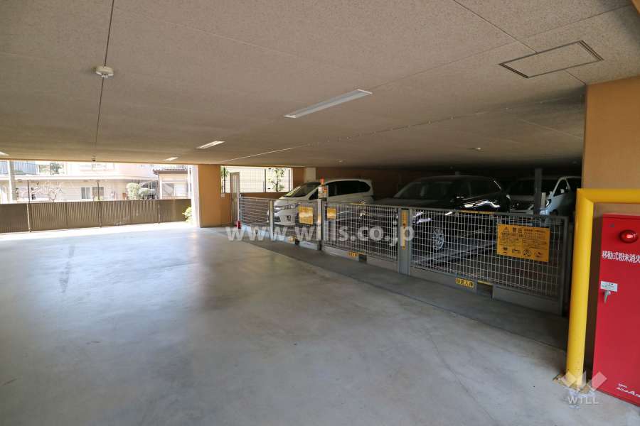 敷地内駐車場(屋内機械式)