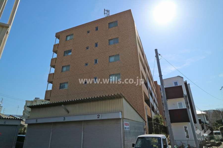 グランアッシュ伊丹北本町の外観(北西側から)