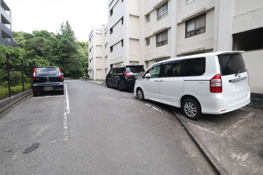 敷地内駐車場（屋外平面式）