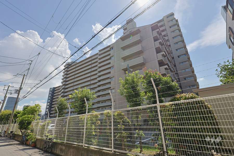 グリーンシティOSAKA1号棟の外観（北西側から）