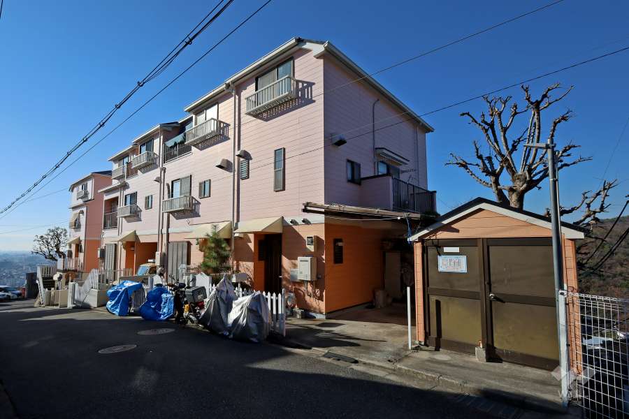 ガーデンスクエア宝塚中山の外観（北東側から）