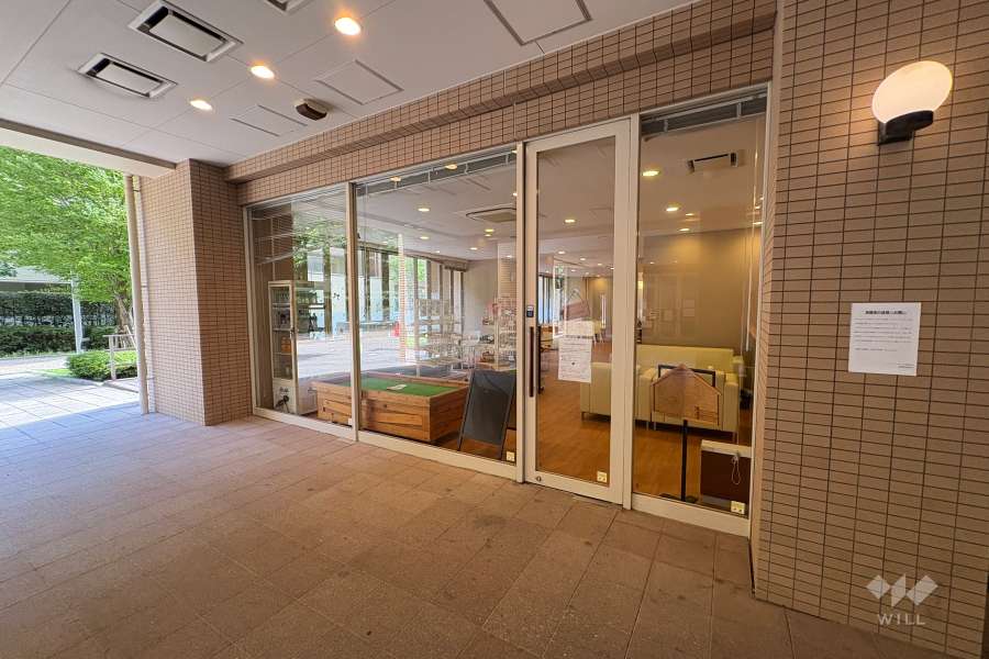 敷地内カフェ