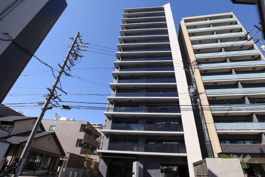 オープンレジデンシア葵ザ・プレイスの外観（南側から）