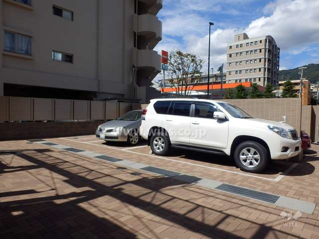 敷地内駐車場（屋外平面式）