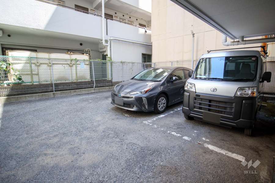 敷地内駐車場(屋外平面式)