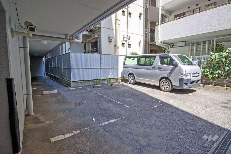 敷地内駐車場(屋外平面式)