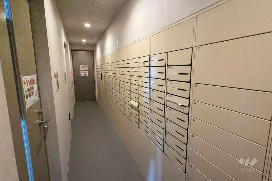 共用ポストと宅配ボックス