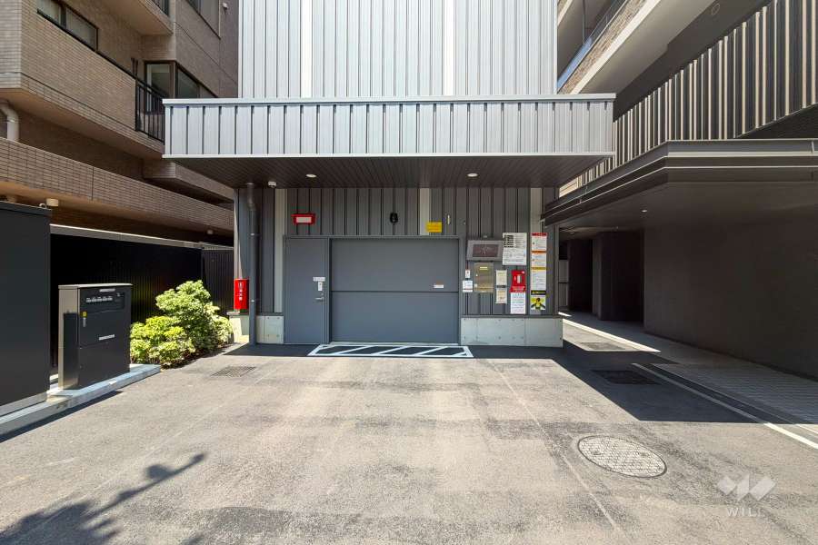 敷地内駐車場(タワー式立体)