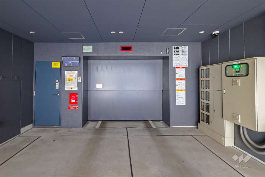 敷地内駐車場（屋内機械式）