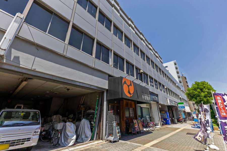 新谷町第三ビルの外観（南東側から）